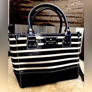 Kate Spade New York Wellesley Striped Small Quinn Top Handle, French Navy/ Cream